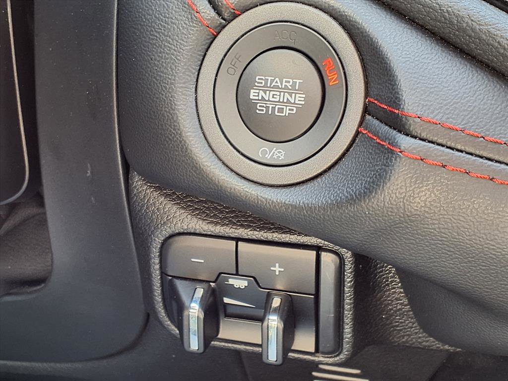 Used 2025 Dodge Durango GT AWD/4WD image 11