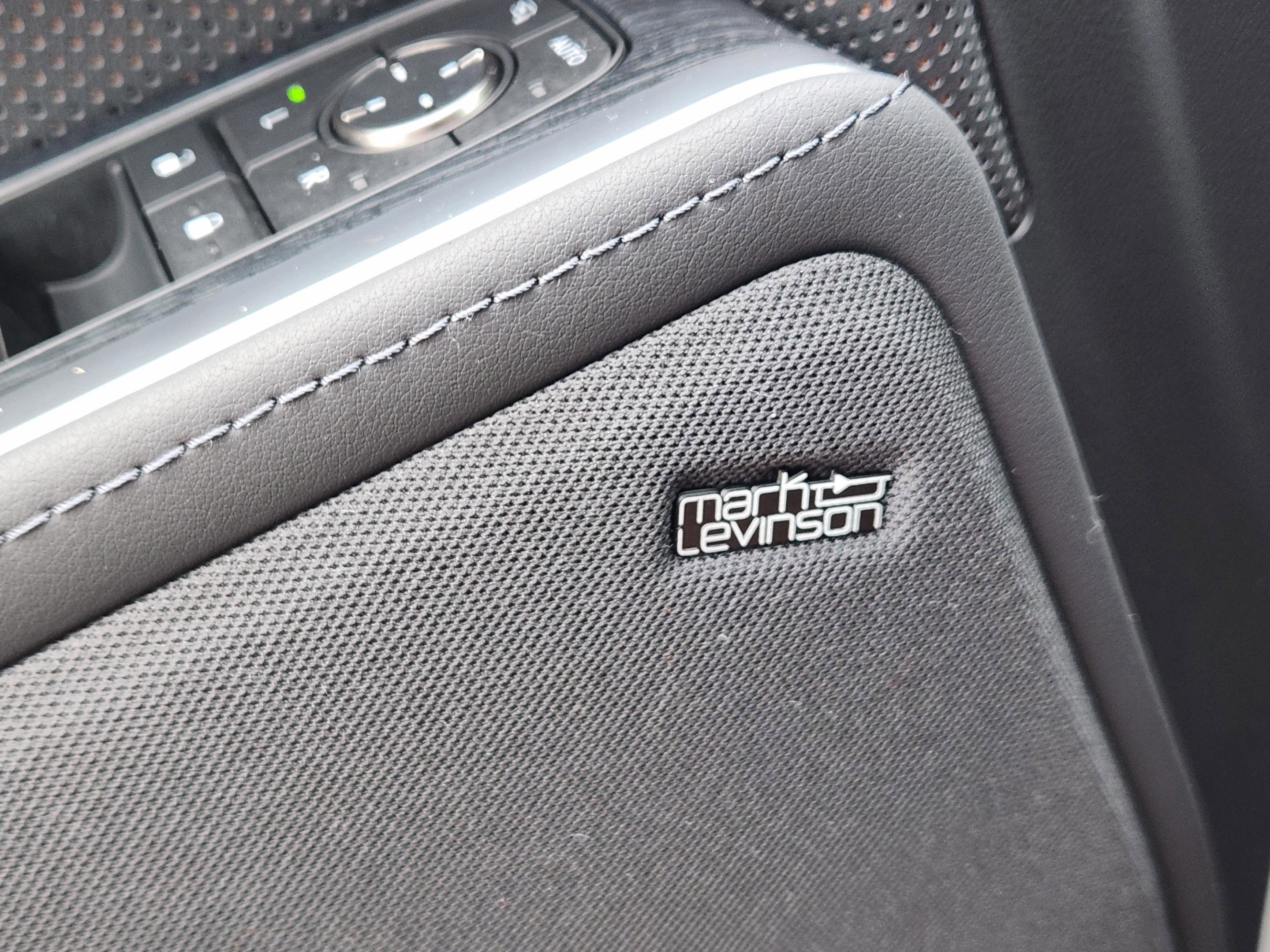 Used 2024 Lexus GX 550 w/ Accessory Package (Z1) AWD/4WD image 6