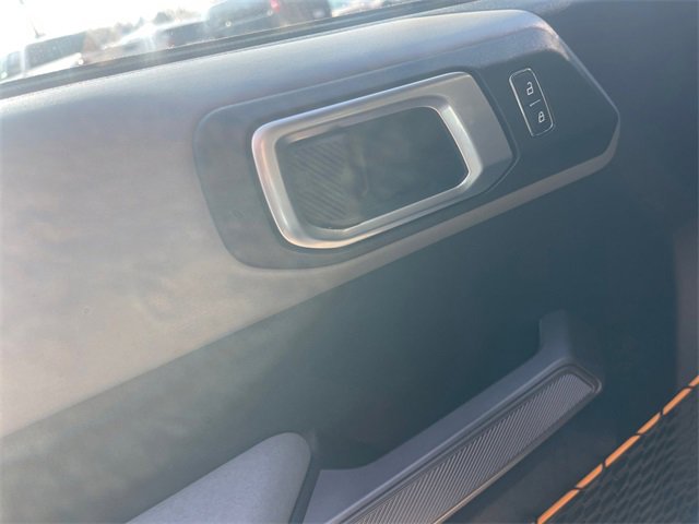 Used 2023 Ford Bronco Badlands image 11