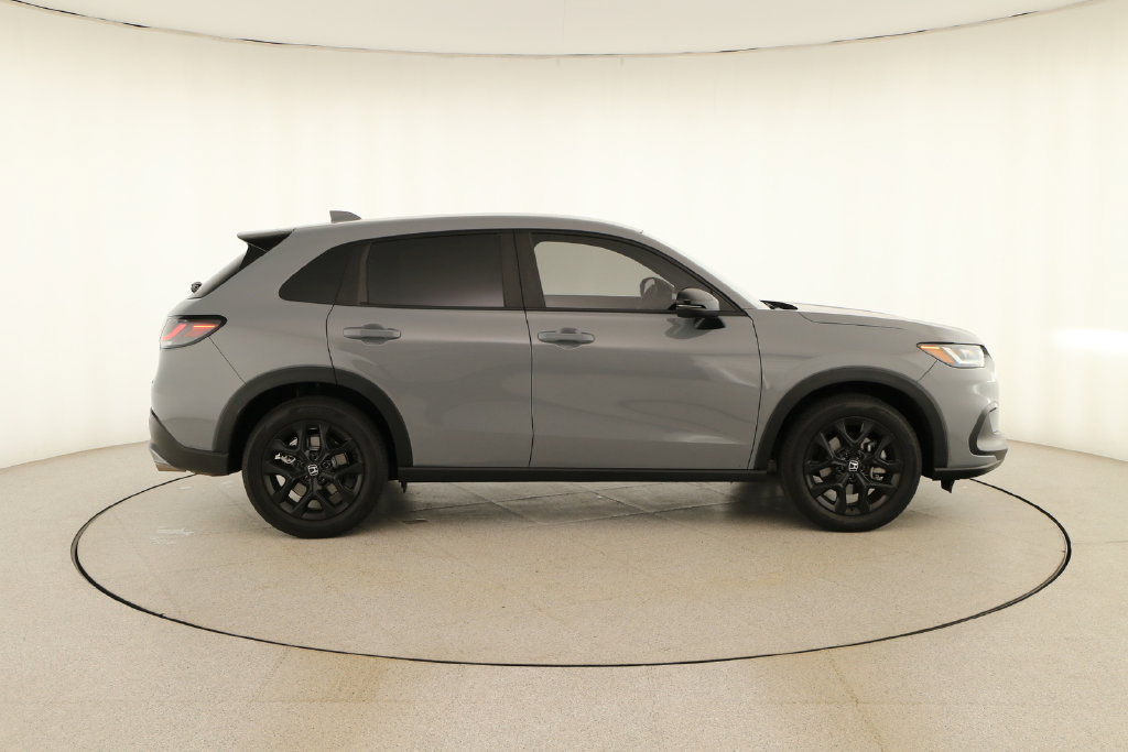 Used 2025 Honda HR-V Sport image 8