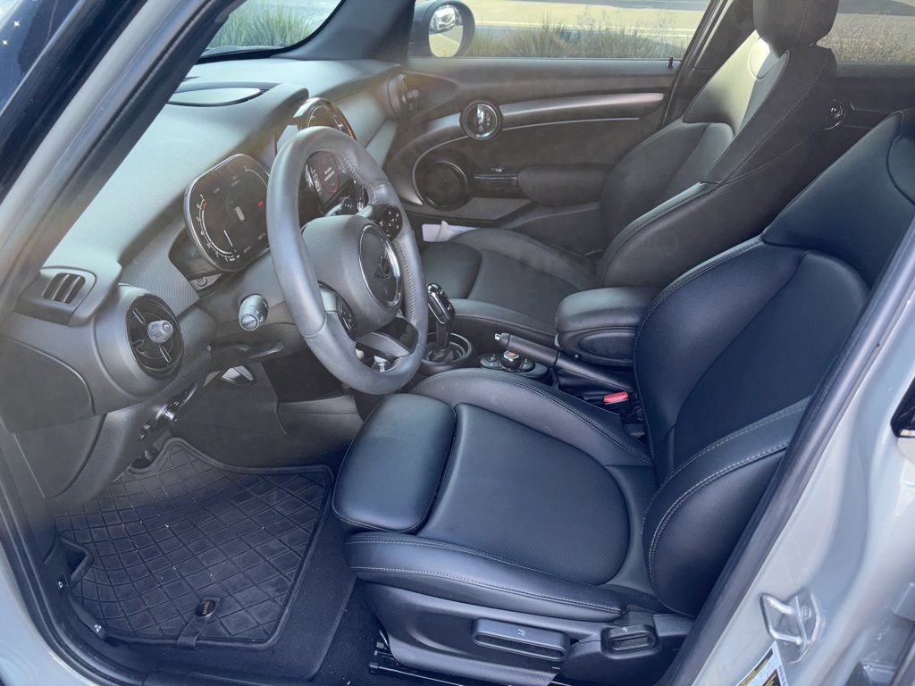 Used 2022 MINI Cooper S image 2