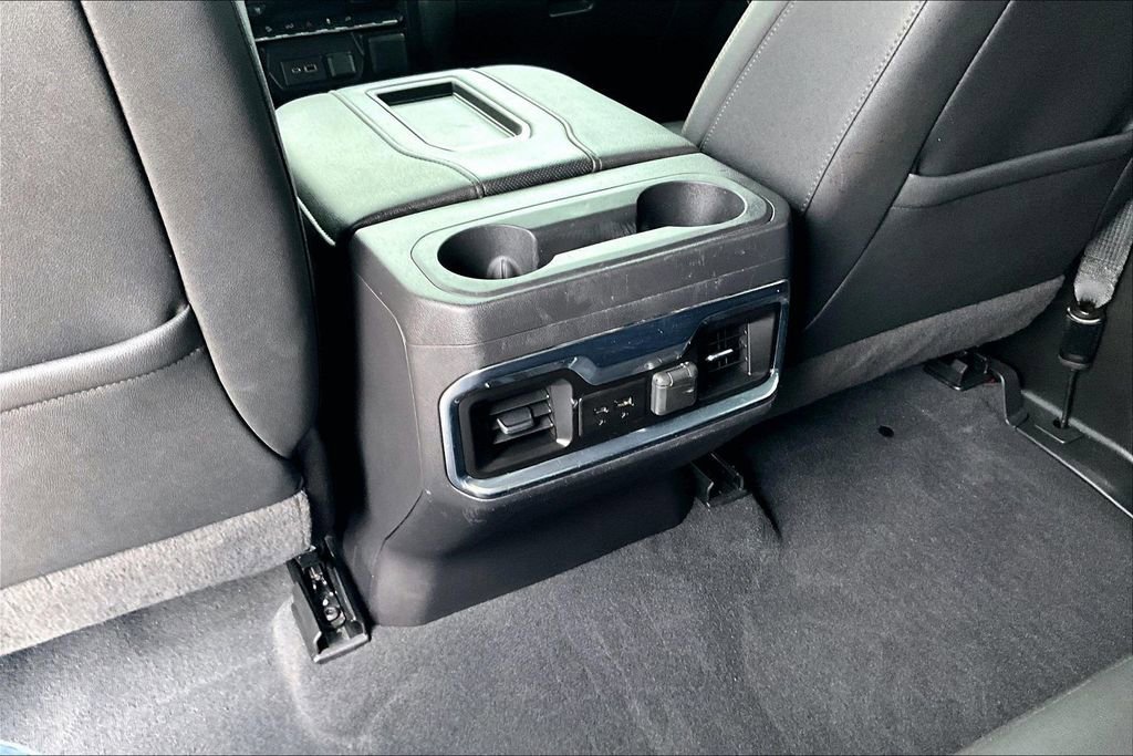 Used 2022 GMC Sierra 1500 AT4 w/ AT4 Preferred Package image 10