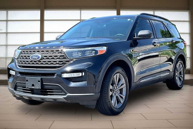 Used 2021 Ford Explorer XLT w/ Equipment Group 202A AWD/4WD image 1