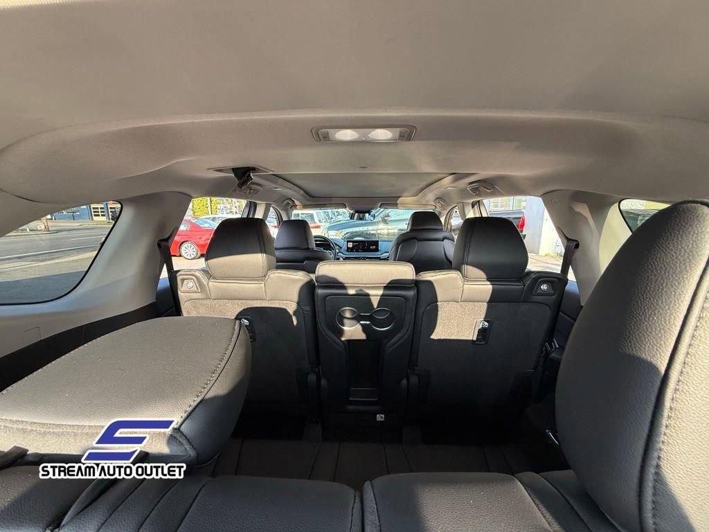 Used 2023 Acura MDX SH-AWD image 11