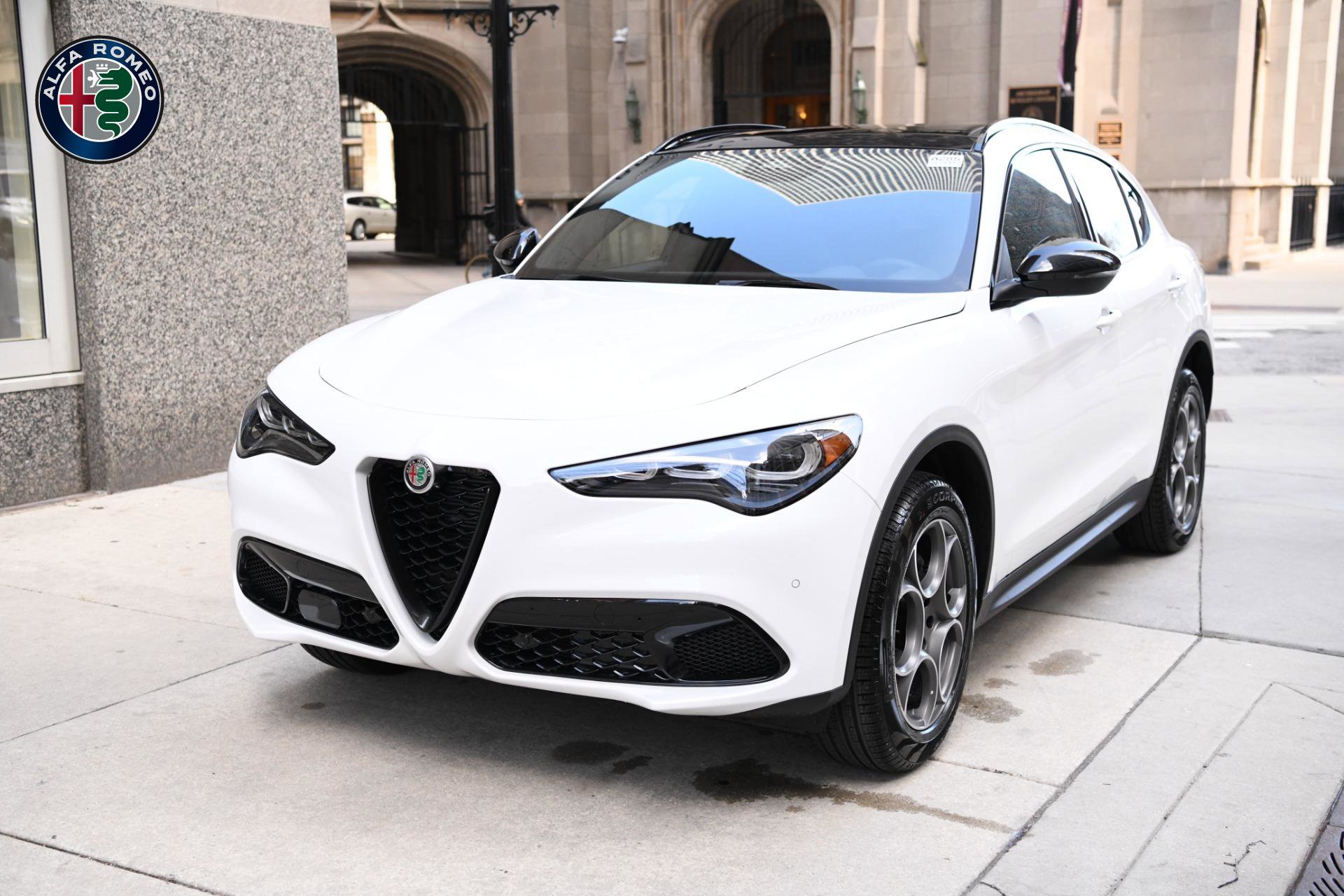 New 2025 Alfa Romeo Stelvio Sprint w/ Convenience Package