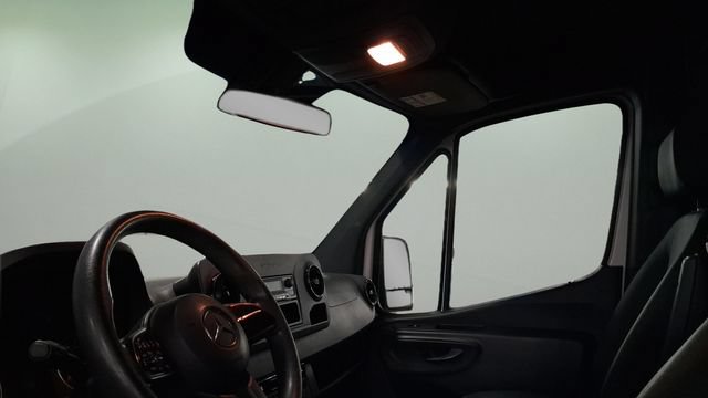Used 2024 Mercedes-Benz Sprinter 2500 image 21