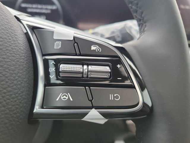 New 2026 Kia Seltos EX image 24