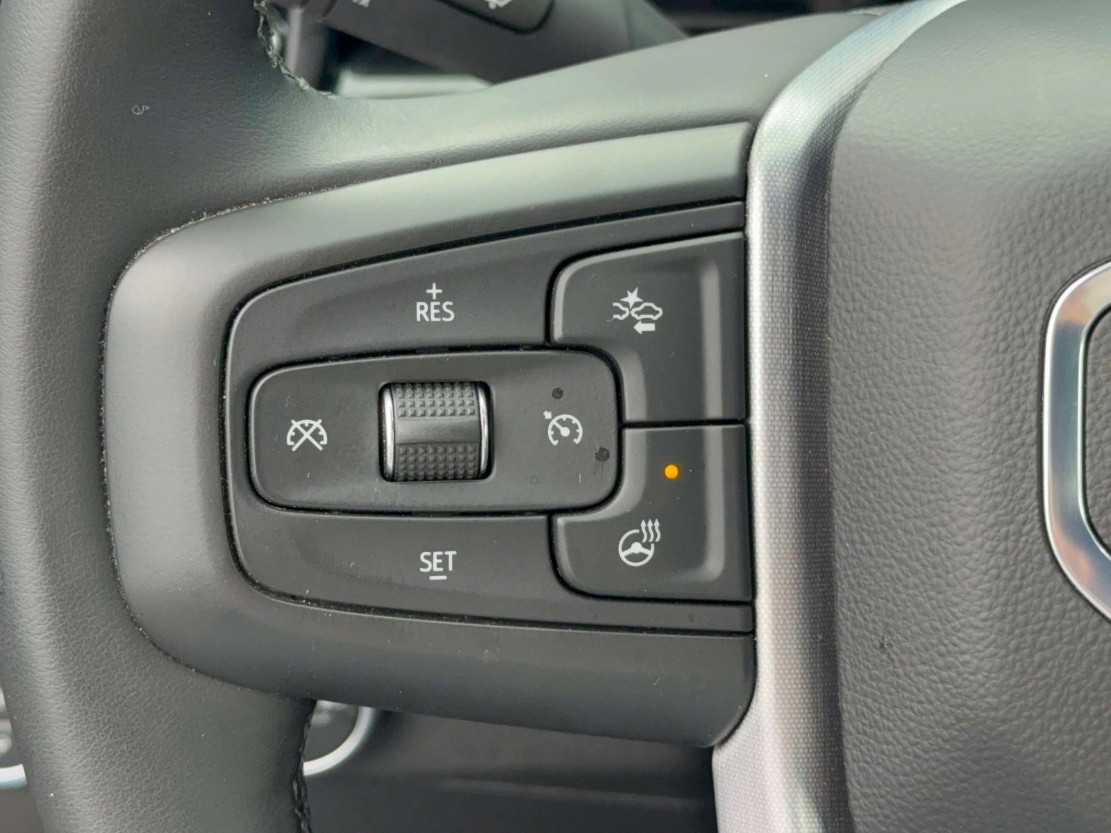 Used 2026 GMC Sierra 1500 SLT image 31