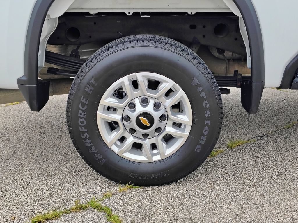 Used 2025 Chevrolet Silverado 2500 LT w/ Convenience Package AWD/4WD image 14