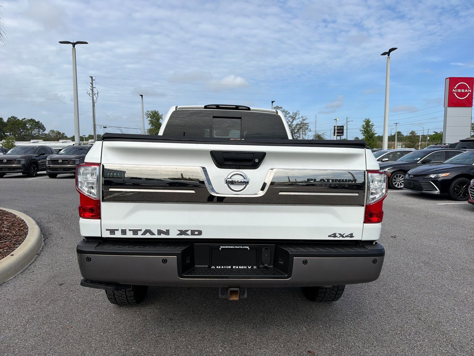 Used 2019 Nissan Titan Platinum Reserve w/ Platinum Utility Package AWD/4WD image 6