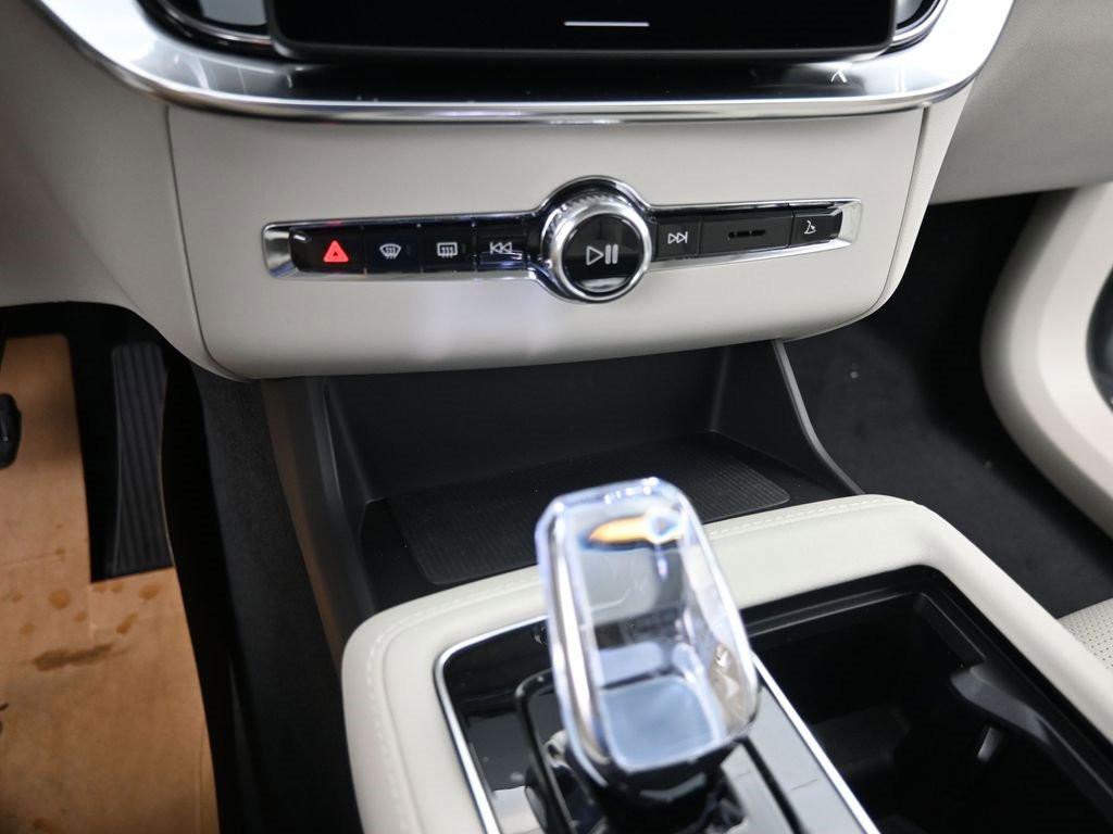 New 2026 Volvo XC90 B6 Ultra image 23