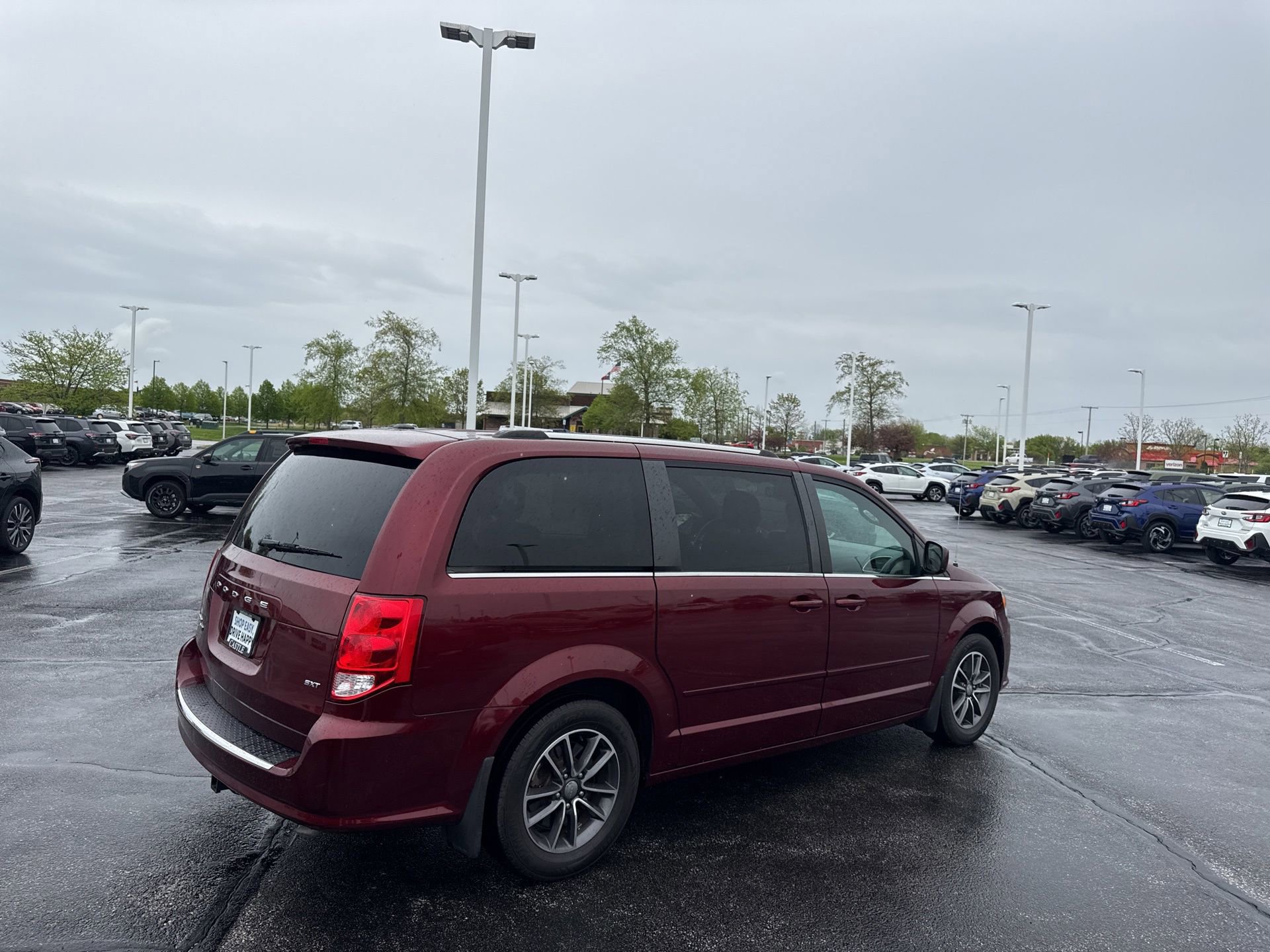 Used 2017 Dodge Grand Caravan SXT w/ Driver Convenience Group FWD image 6