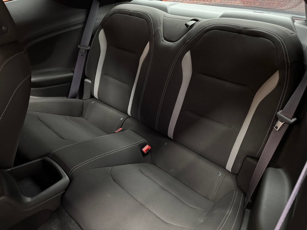 Used 2016 Chevrolet Camaro SS RWD image 24