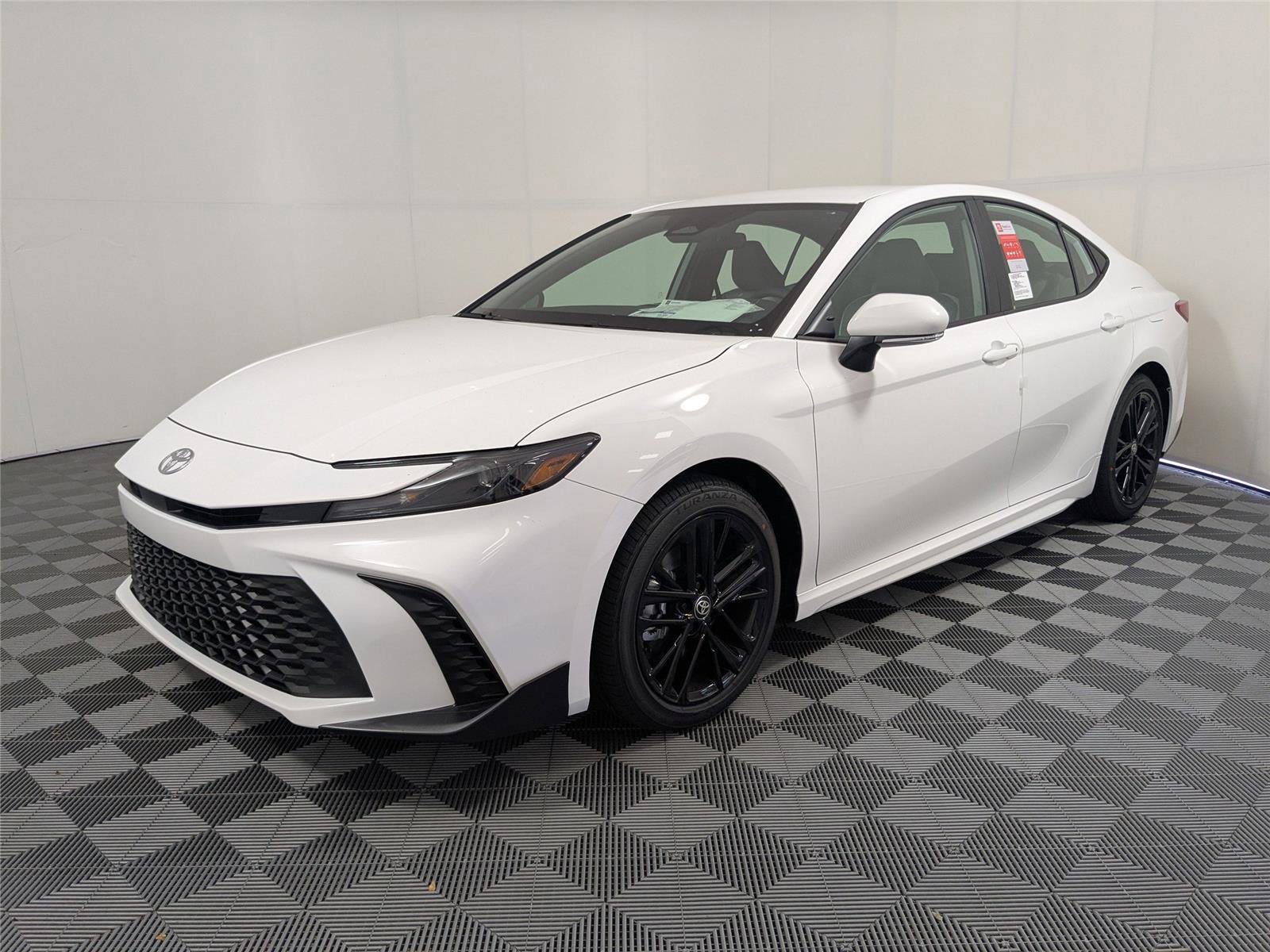 New 2026 Toyota Camry SE image 2
