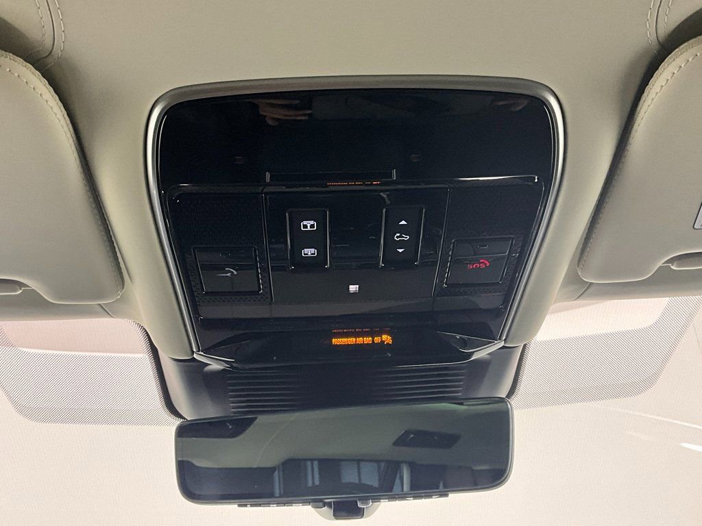 Used 2023 Land Rover Range Rover Long Wheelbase First Edition image 13