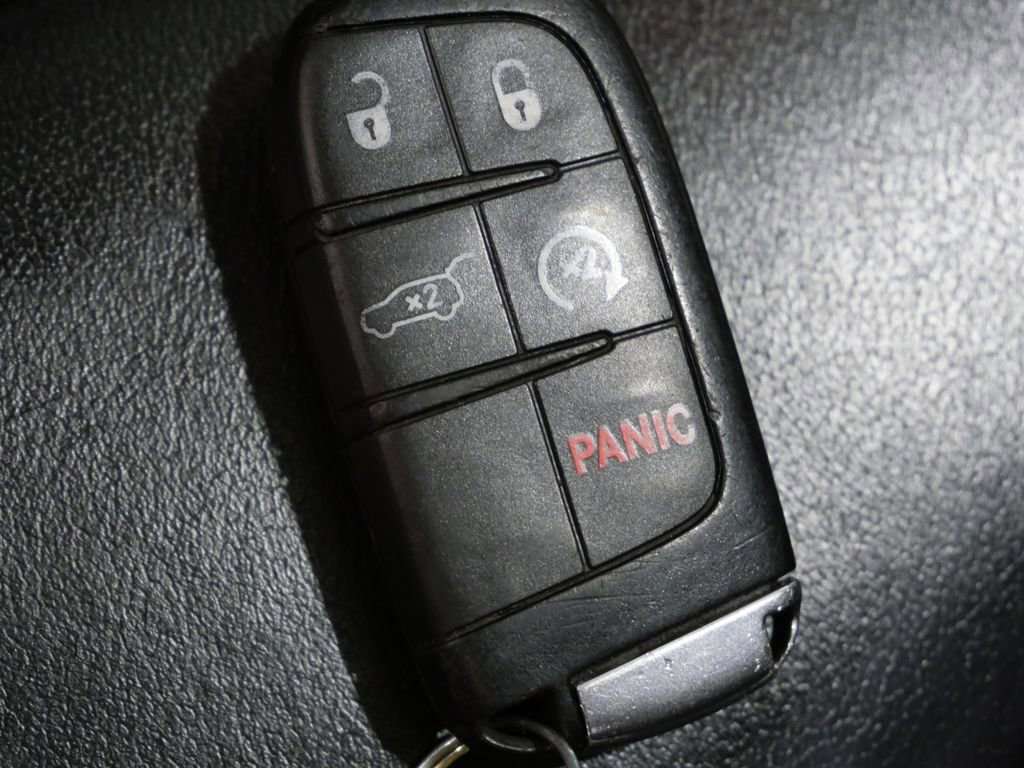 Used 2019 Dodge Durango GT image 28