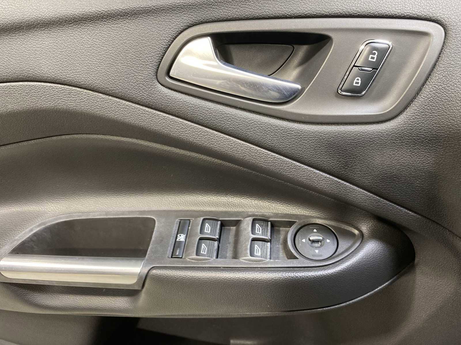 Used 2014 Ford Escape SE w/ Equipment Group 201A image 23