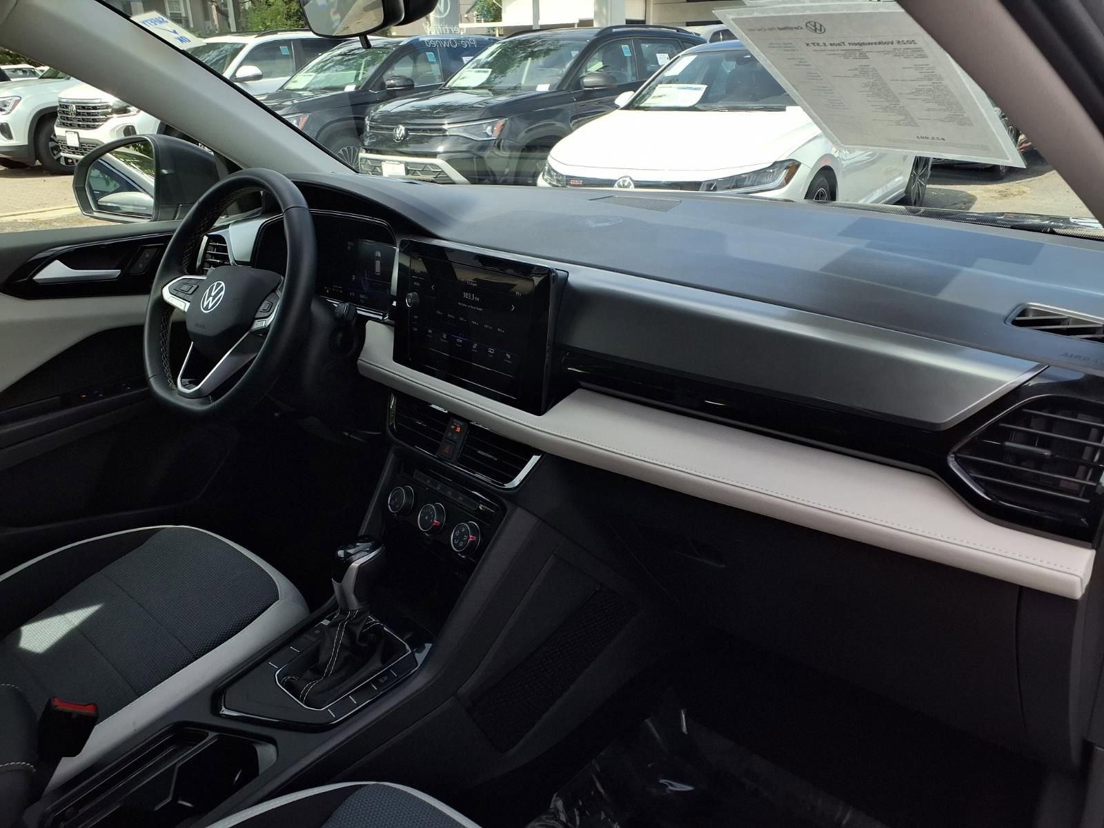 Certified 2025 Volkswagen Taos S FWD image 24