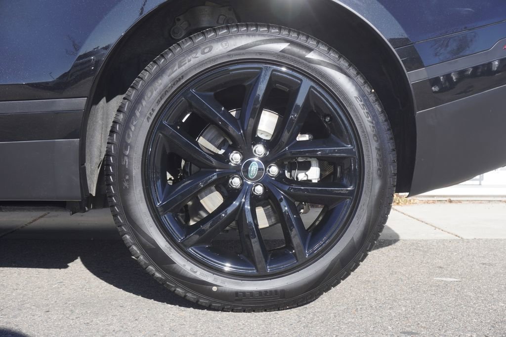 Used 2025 Land Rover Range Rover Velar S image 33