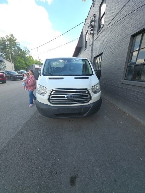 Used 2017 Ford Transit 350 XLT RWD image 6
