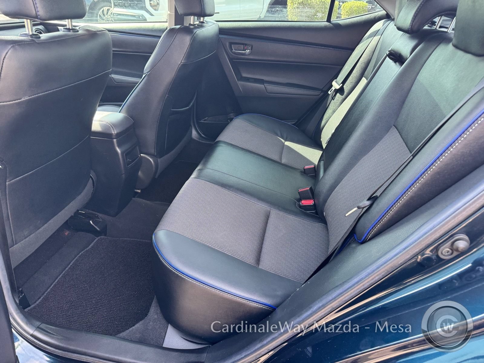 Used 2019 Toyota Corolla SE w/ Carpet Mat Package (TMS) FWD image 15