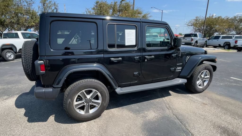 Used 2022 Jeep Wrangler Unlimited Sahara AWD/4WD image 2