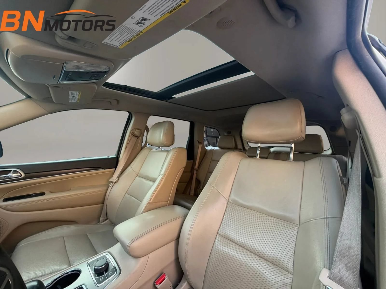 Used 2018 Jeep Grand Cherokee Limited w/ Luxury Group II AWD/4WD image 11