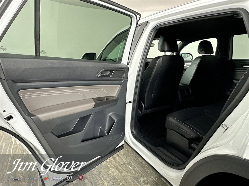 Used 2022 Volkswagen Atlas Cross Sport SE image 13