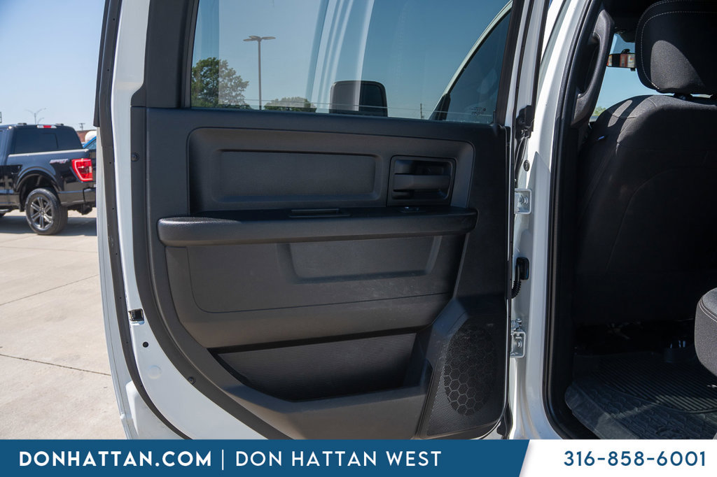 Used 2024 RAM 3500 Tradesman w/ Chrome Appearance Group AWD/4WD image 18