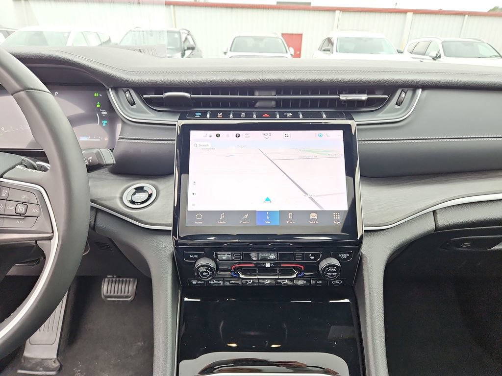 Used 2024 Jeep Grand Cherokee Limited 4xe image 15