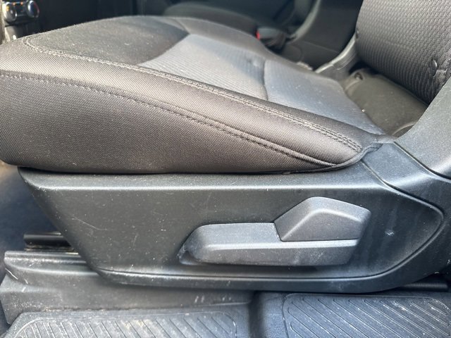Used 2022 Ford Explorer XLT image 30