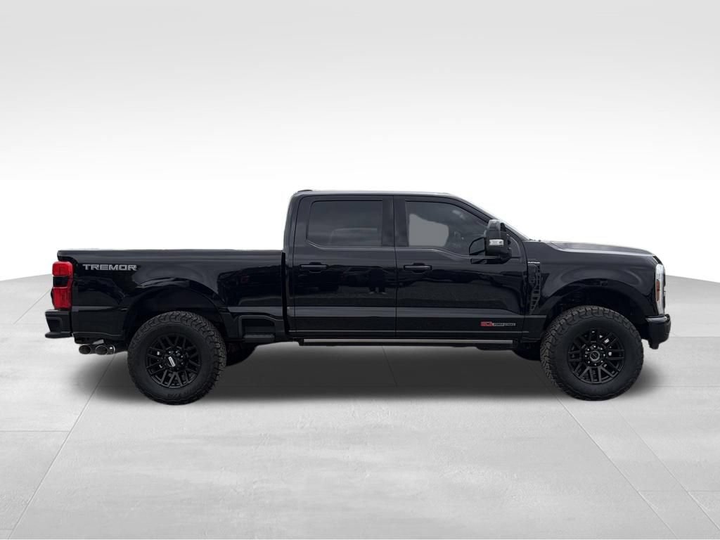 Used 2025 Ford F250 Platinum w/ Tremor Off-Road Package AWD/4WD image 24