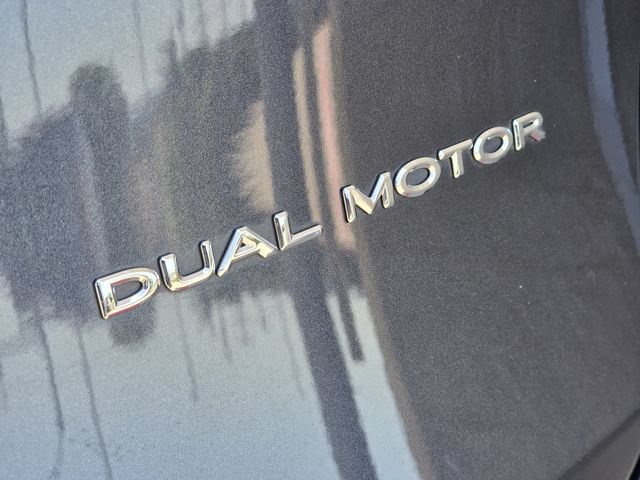Used 2024 Tesla Model Y Long Range AWD/4WD image 8