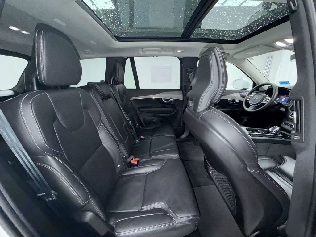 Used 2024 Volvo XC90 B6 Ultimate image 17