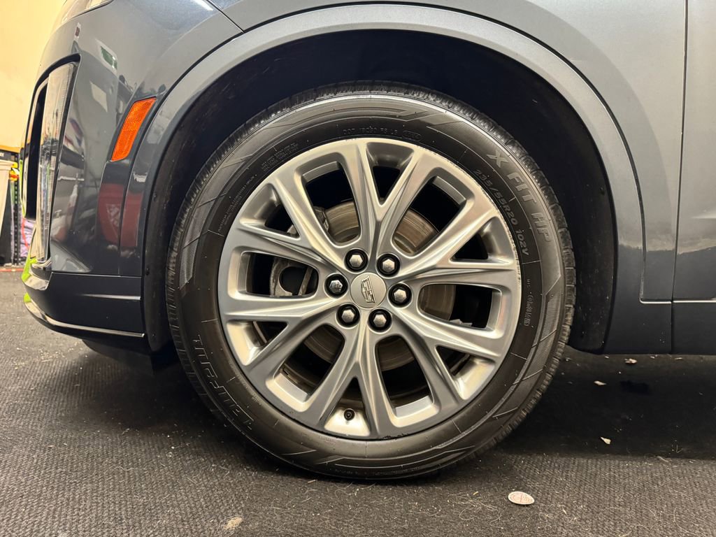 Used 2020 Cadillac XT6 Sport AWD/4WD image 12