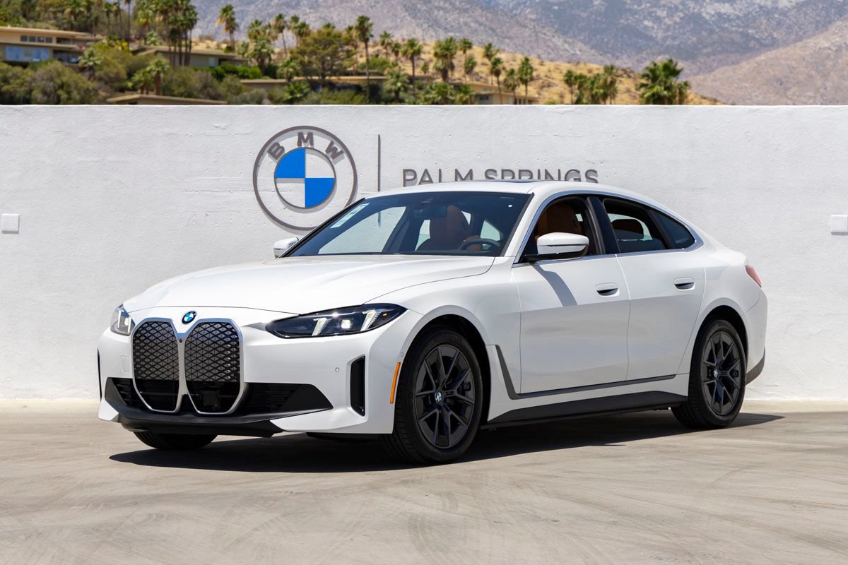 New 2026 BMW i4 eDrive40 w/ Premium Package RWD image 1