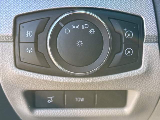 Used 2013 Ford Explorer XLT AWD/4WD image 33