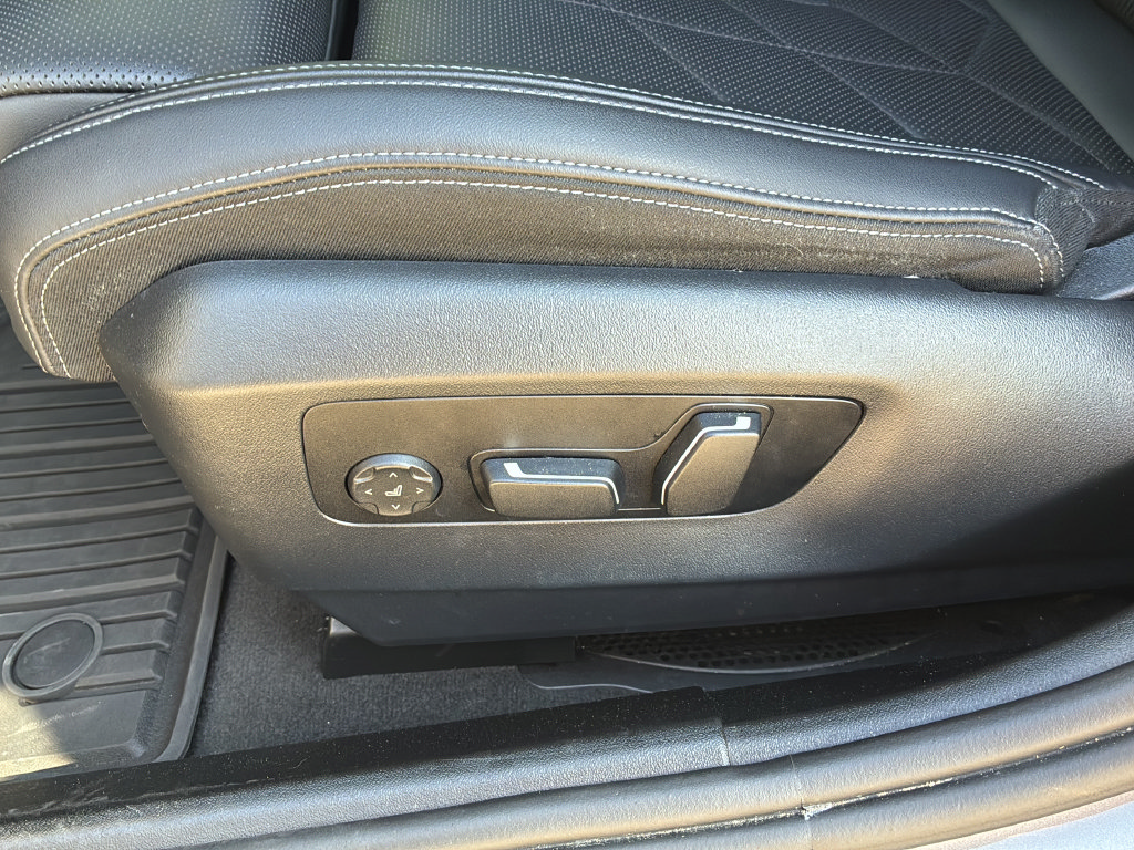 Used 2024 BMW 530i RWD image 13