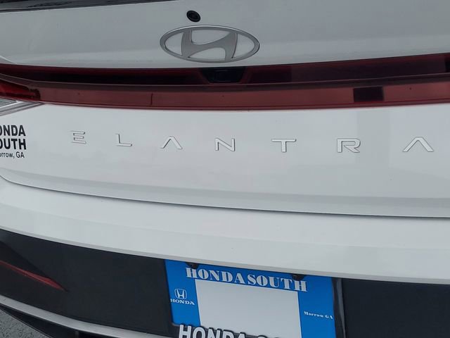 Used 2025 Hyundai Elantra Sport image 7