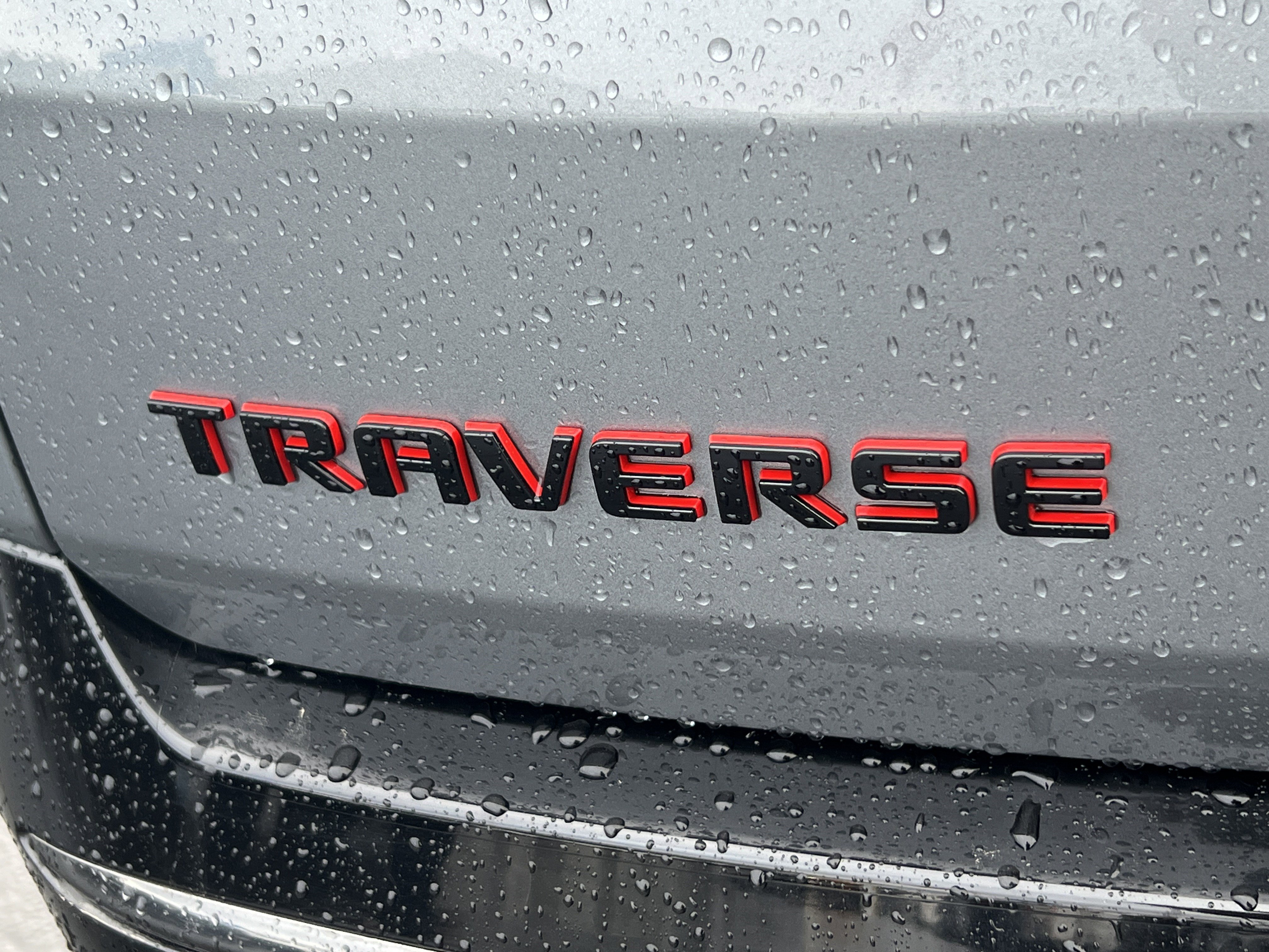 Used 2024 Chevrolet Traverse Premier w/ Redline Edition AWD/4WD image 9