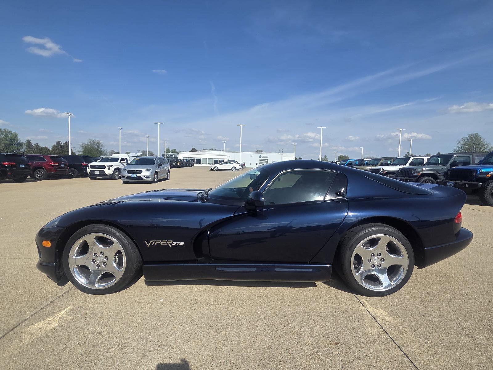 Used 2001 Dodge Viper GTS RWD image 8