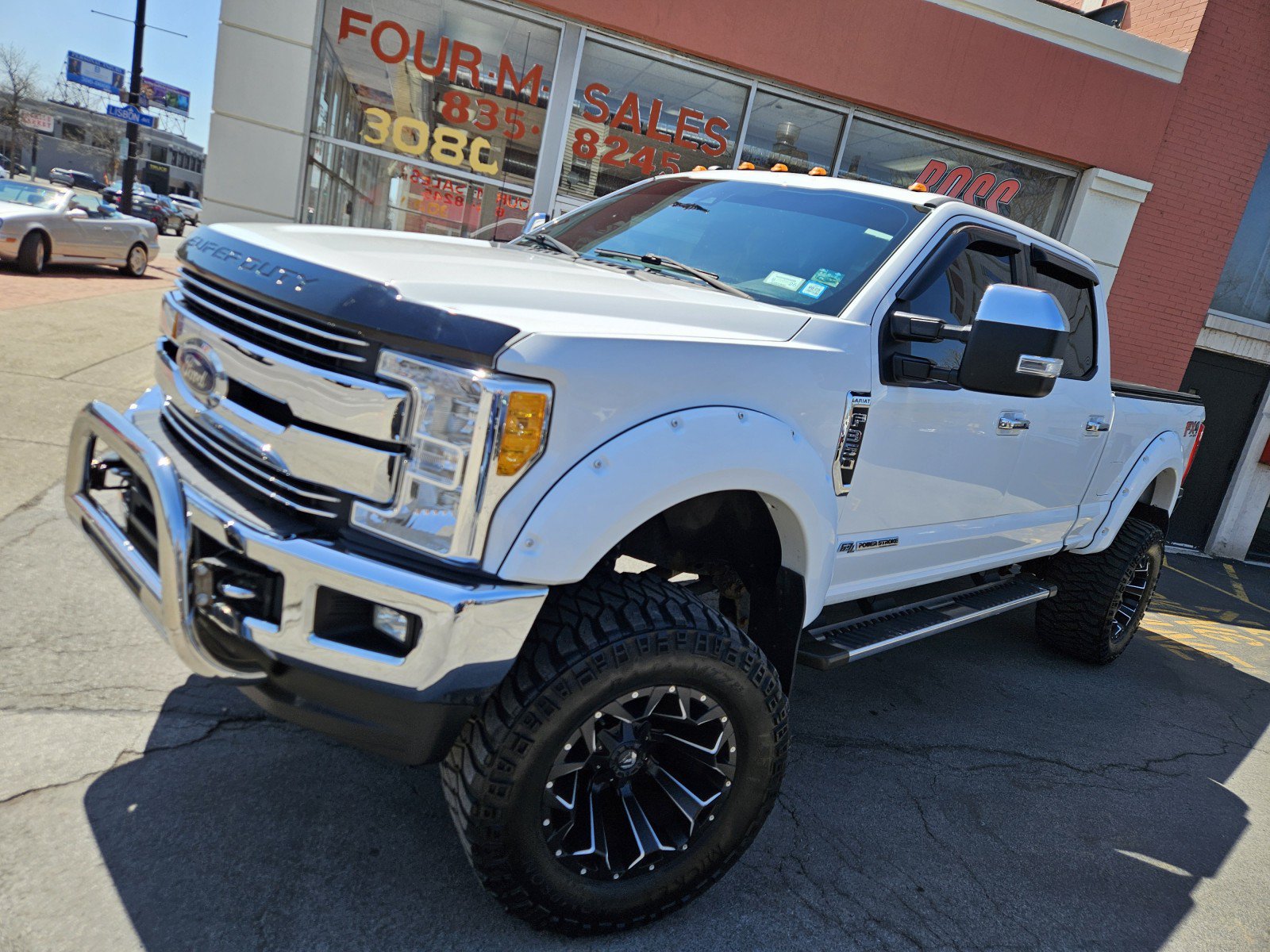 Used 2017 Ford F350 Lariat w/ Lariat Ultimate Package AWD/4WD image 28