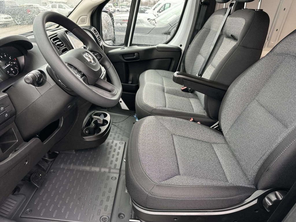 New 2026 RAM ProMaster 2500 w/ Convenience Group FWD image 4