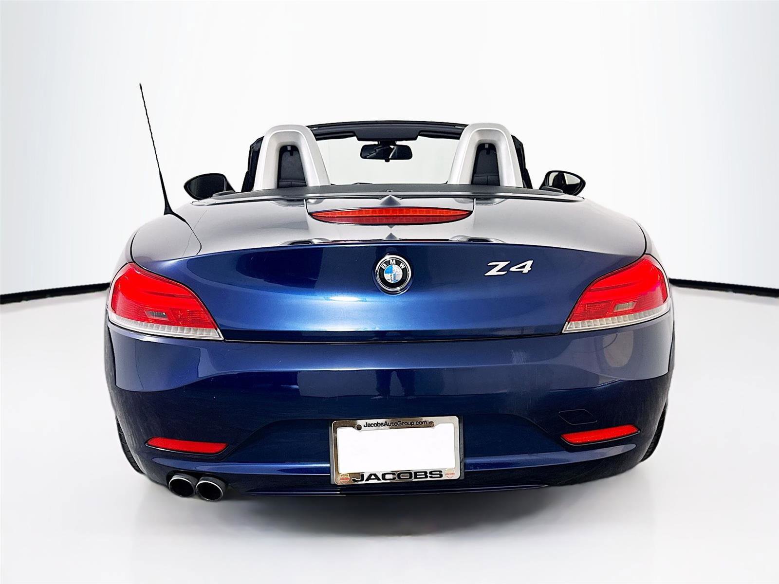 Used 2011 BMW Z4 sDrive30i image 16