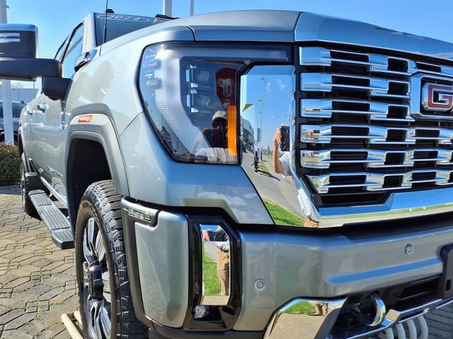 Used 2024 GMC Sierra 2500 Denali w/ Denali Reserve Package AWD/4WD image 27