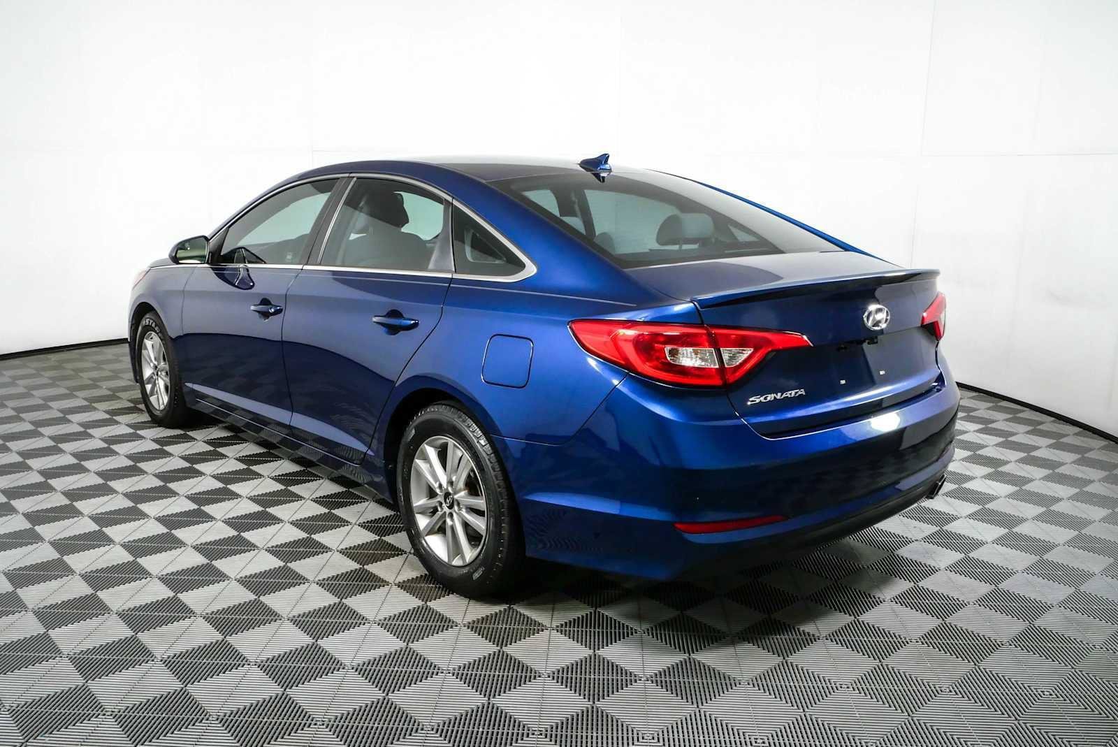 Used 2017 Hyundai Sonata SE FWD image 26