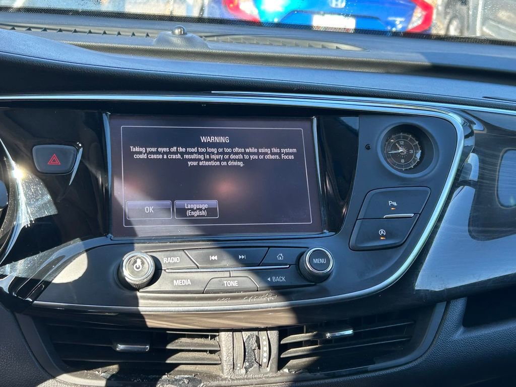 Used 2019 Buick Envision Essence image 18
