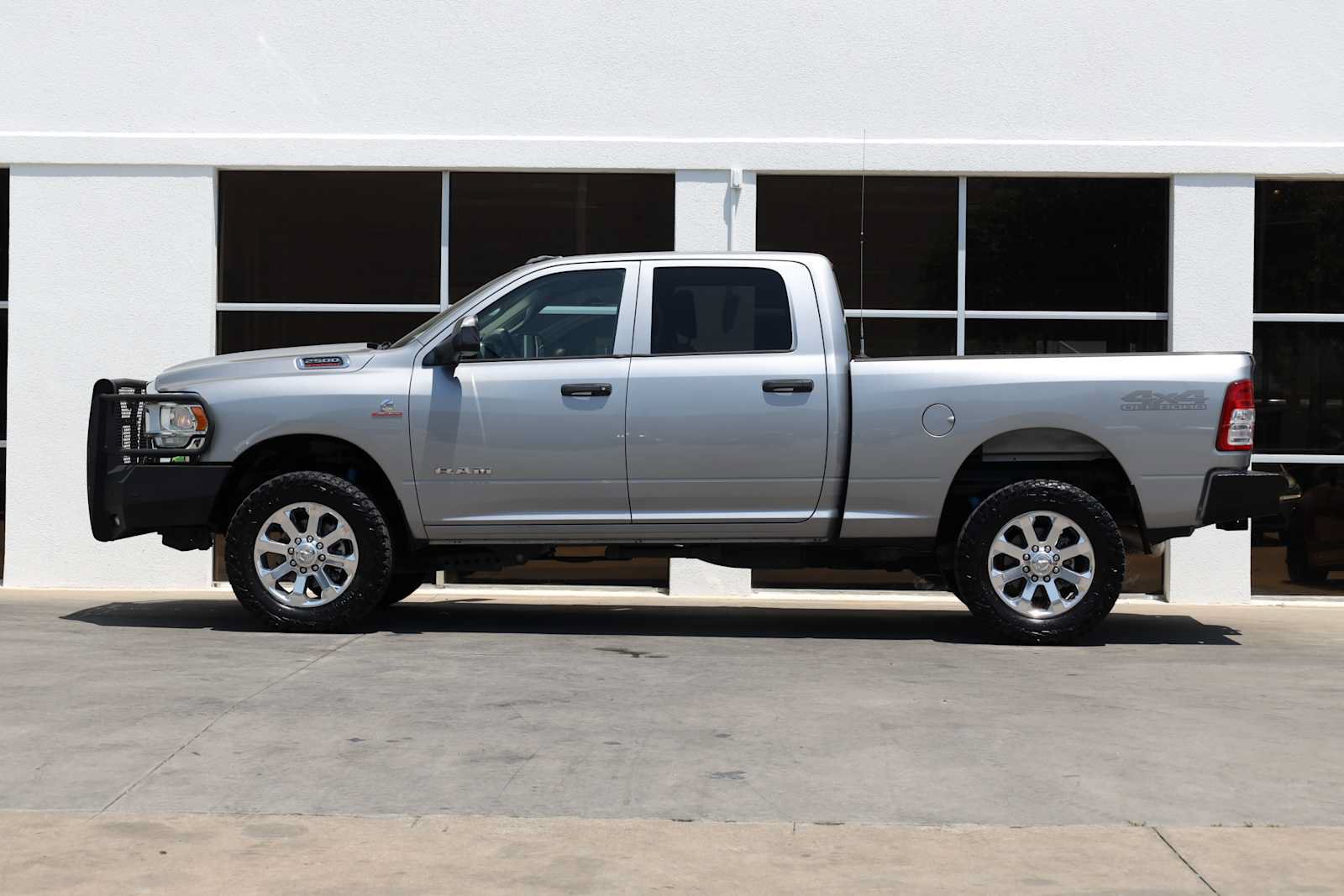 Used 2019 RAM 2500 Tradesman AWD/4WD image 11
