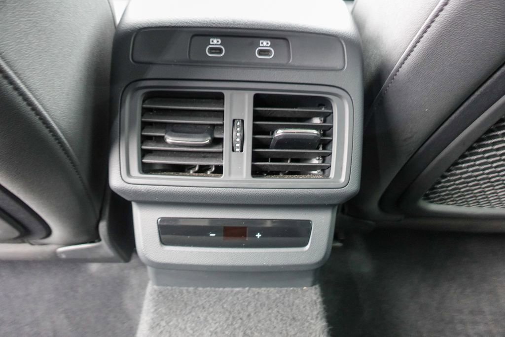 Used 2025 Audi Q5 Premium Plus w/ Premium Plus image 47