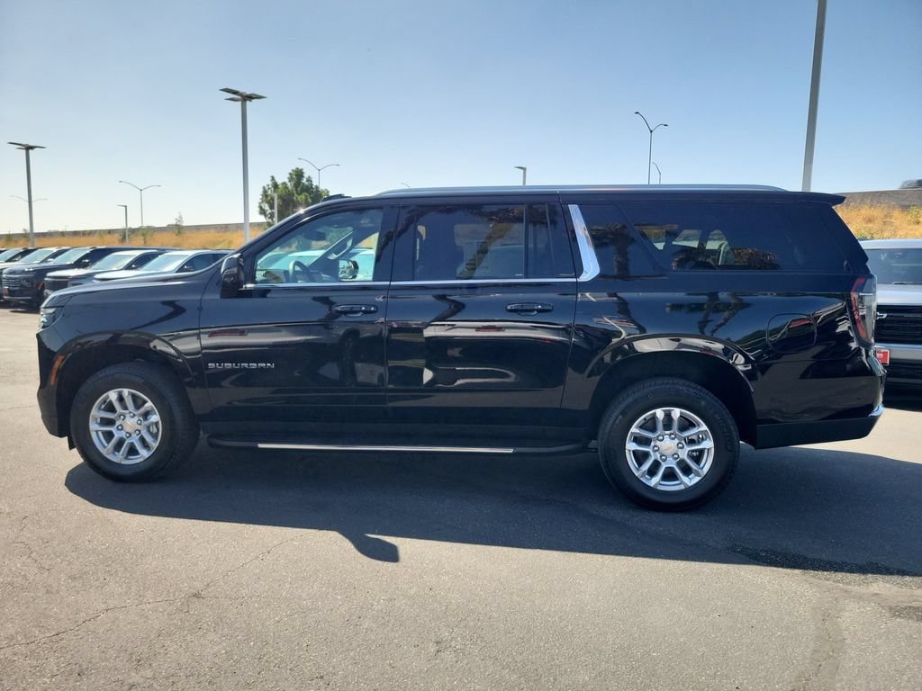 New 2026 Chevrolet Suburban LT w/ Comfort Package RWD image 30